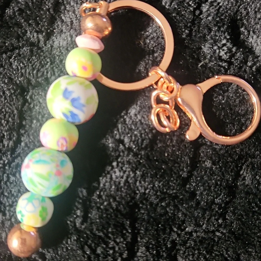 Beautiful Floral Beads Keychain